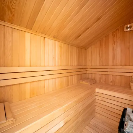 Casa Oliva 1 With Sauna Pool Patio & Bbq Вилла *
